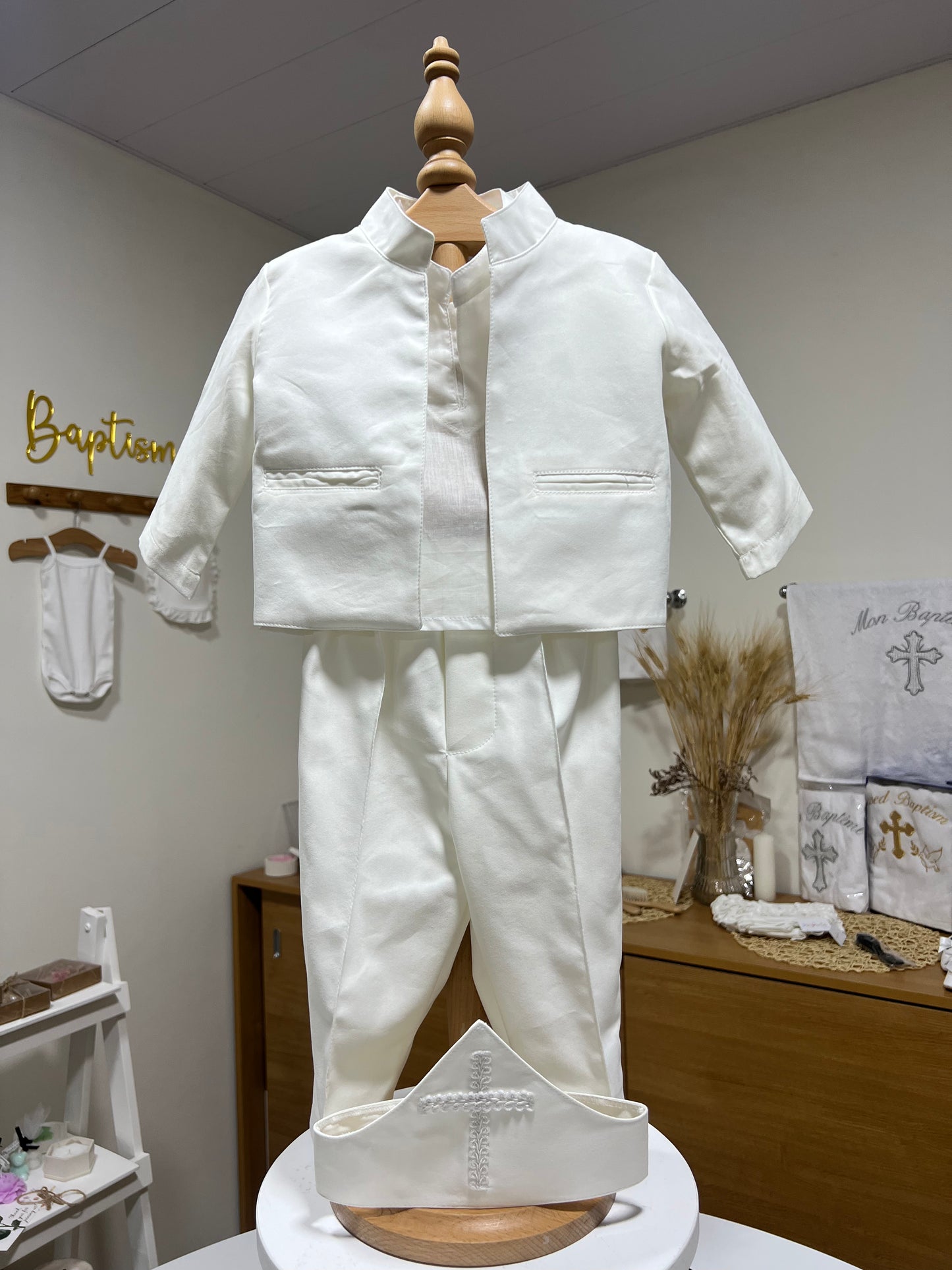 ECLA Suit