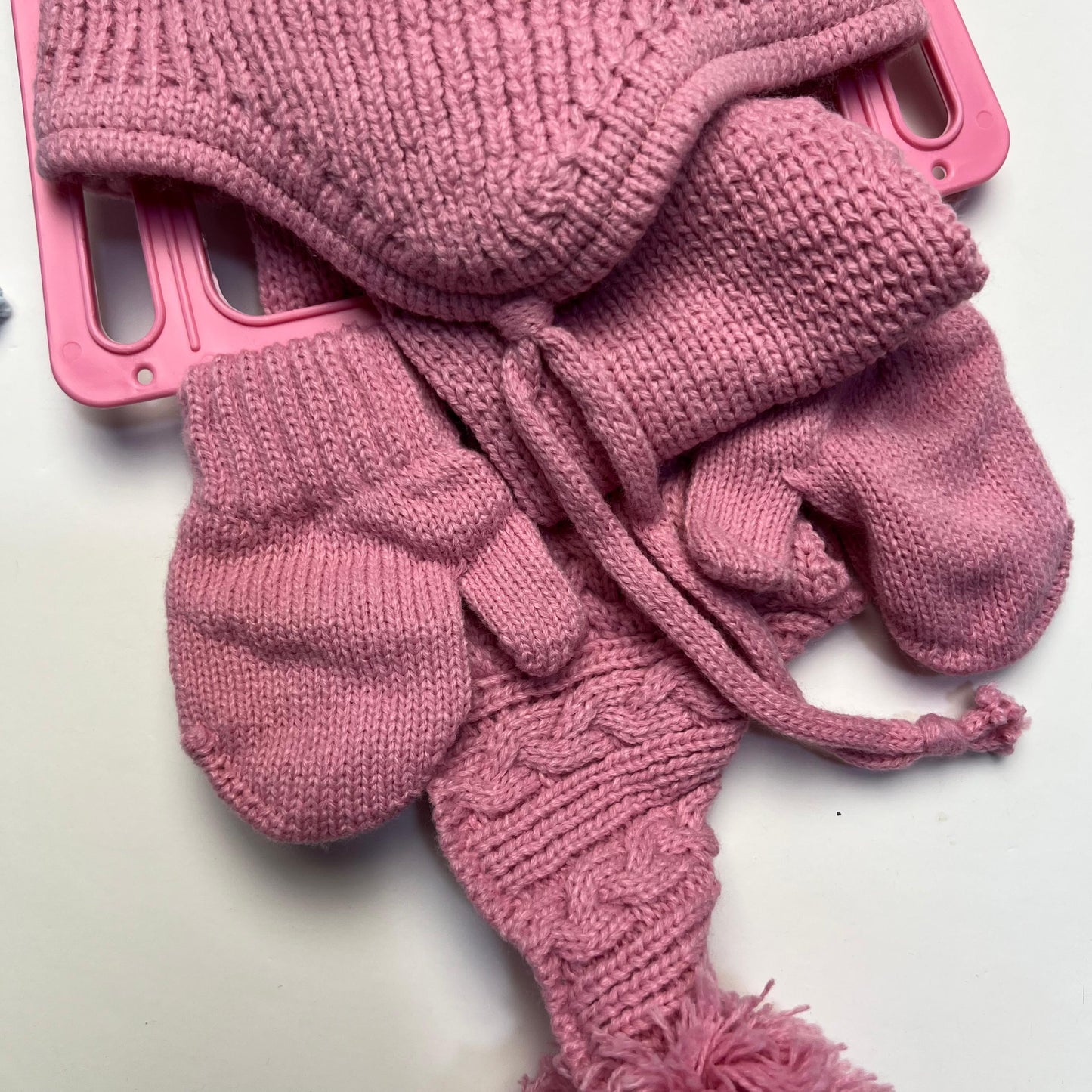 Hat, Scarf and Mitten Set